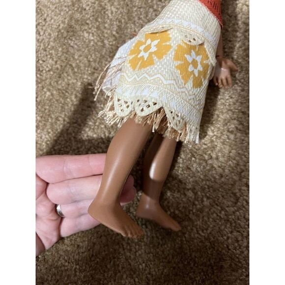 Disney Store Deluxe Princess Moana Classic Toy Doll Figure 11" Fully Poseable - Picture 6 of 9